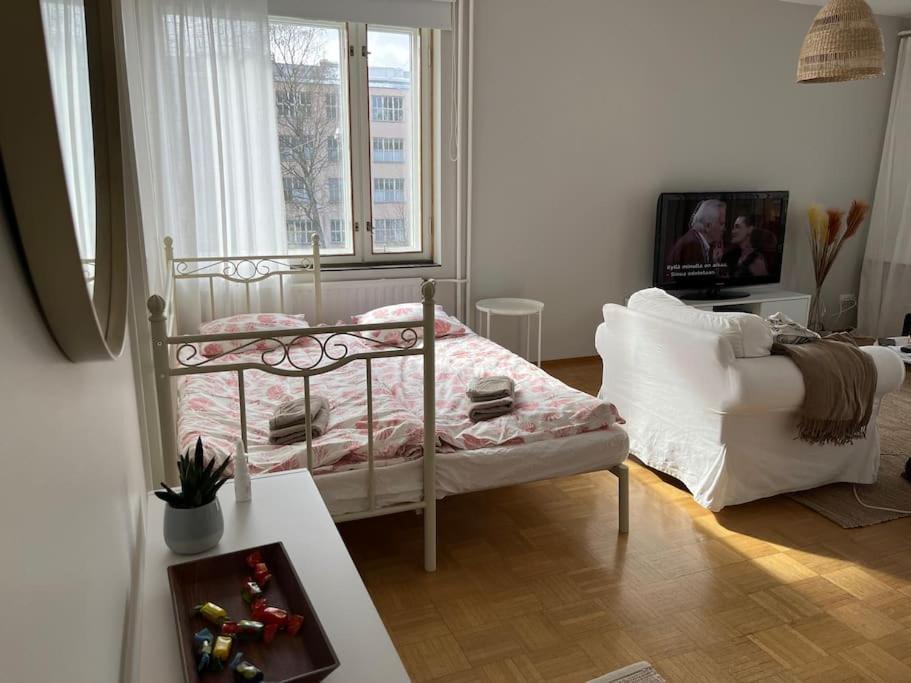 Apartamento Keskusta Kaksio Tuomiokirkon Ja Yliopiston Laehellae Turku Exterior foto